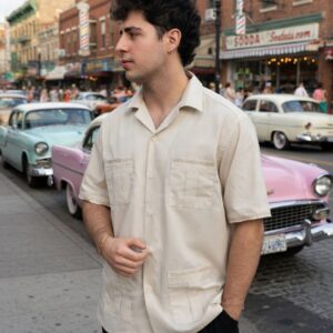 CAMISA GUAYABERA CON BORDADO