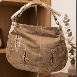 Bolso beige con bordado