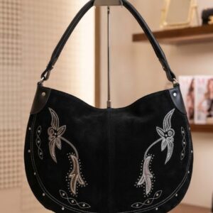 Bolso negro con boradao